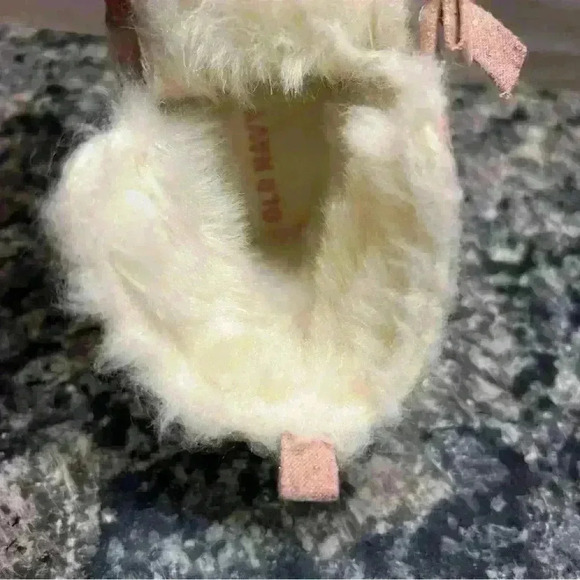 Baby boots Old Navy Faux-Suede Shimmer Faux-Fur Lined Booties for Baby size 2.5 - Picture 9 of 10